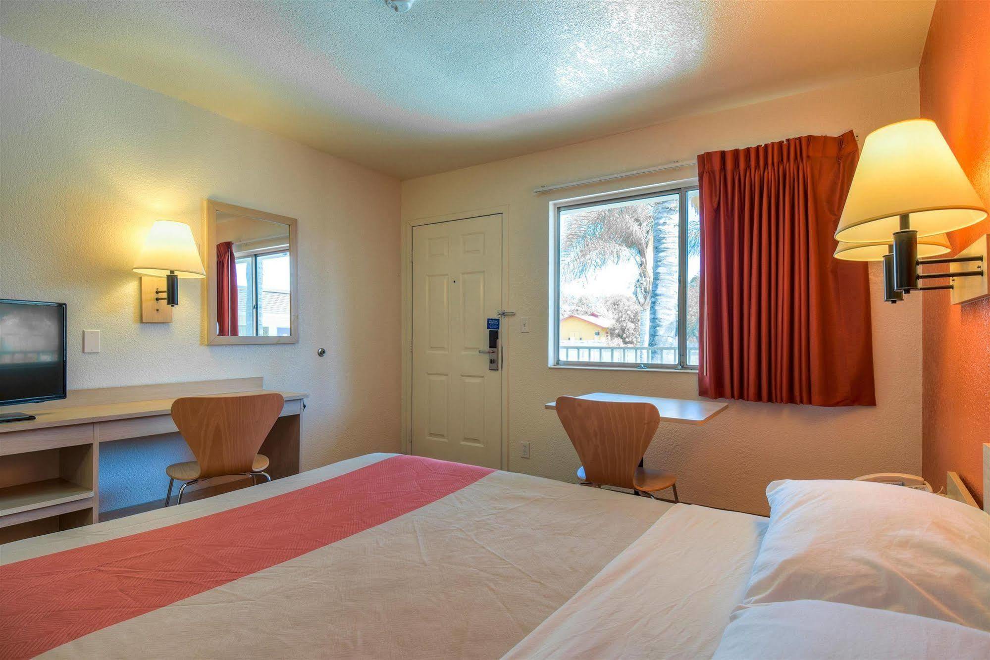 Motel 6-Jurupa Valley, Ca - Riverside West Extérieur photo