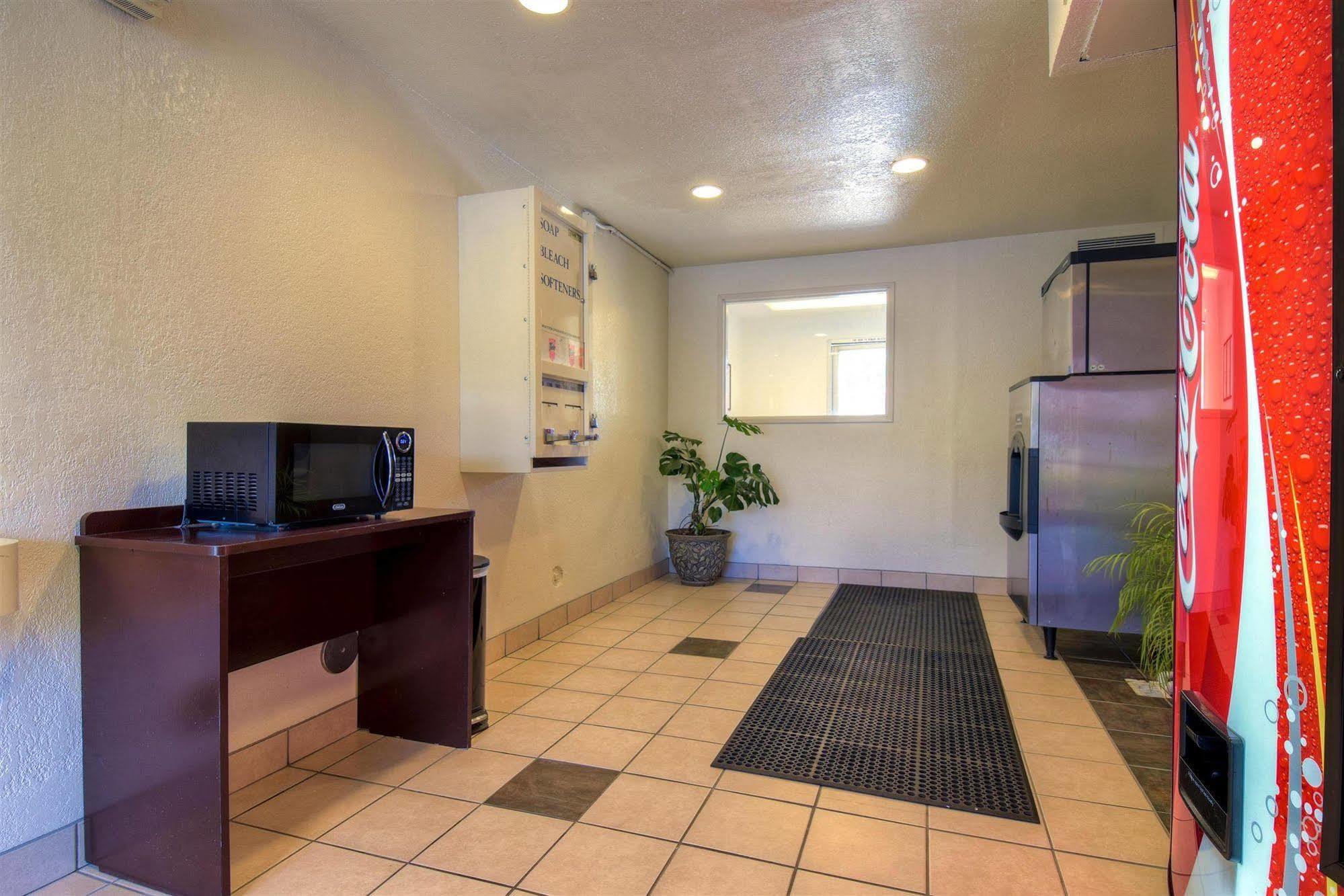 Motel 6-Jurupa Valley, Ca - Riverside West Extérieur photo